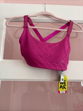 Zumba Fitness Magenta Seamless Sports Bralette with Crisscross Straps